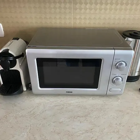 Klevi * טיראנה